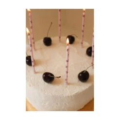 Konges Sløjd Geburtstagskerzen Print 12 Stück -Dekoration Geschaft konges slojd geburtstagskerzen print 12 stueck