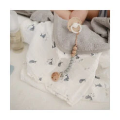 Mushie Organic Swaddle Whales -Dekoration Geschaft mushie organic swaddle whales3